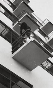 Lempertz-941-24-Photography-Laszlo-Moholy-Nagy-BAUHAUSBALCONIES-IN-DESSA